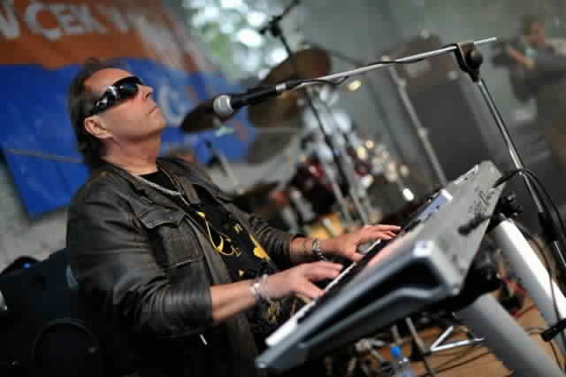 Broumovská kytara na fotografiích Jana Záliše