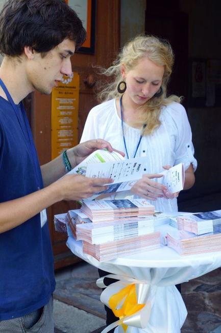 Violoncellistu Petra Špačka a klavíristu Miroslava Sekeru si poslechlo 280 lidí 