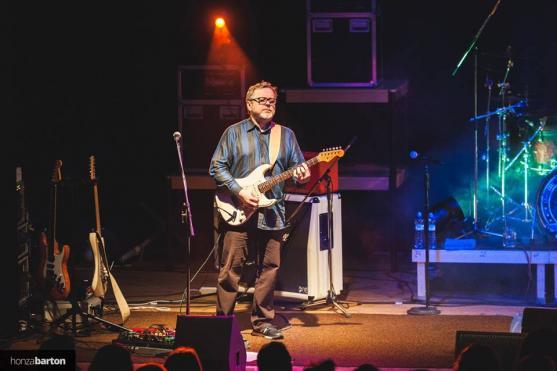 Vystoupení SUPERGROUP kandiduje na hronovský koncert roku 
