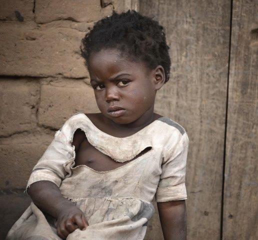 S lékařem Rastislavem Maďarem o humanitní misi do Malawi nad fotografiemi Jiřiny Mužíkové 