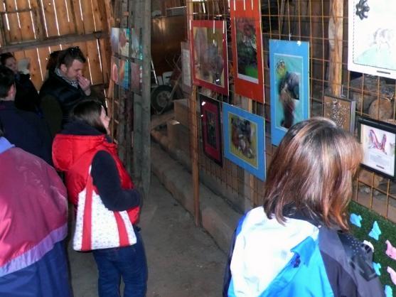 Drajborna měla skvělou atmosféru. Díla výtvarníků přilákala desítky lidí 