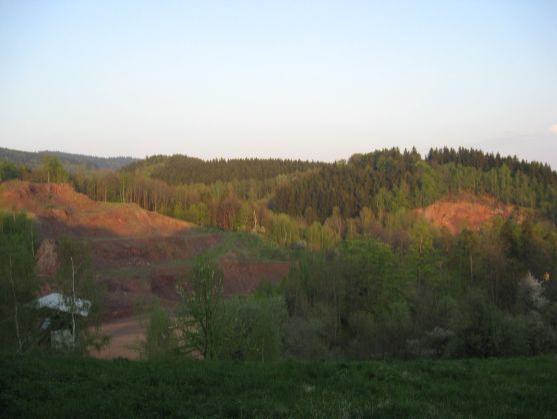 Dosud nezveřejněné fotografie z natáčení filmu Bastardi III v rožmitálském lomu u Broumova. Film má dnes premiéru v Náchodě 