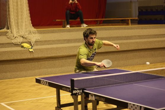 Neporažený Karel Gombarčík ml. se stal vítězem turnaje ve stolním tenise v Červeném Kostelci
