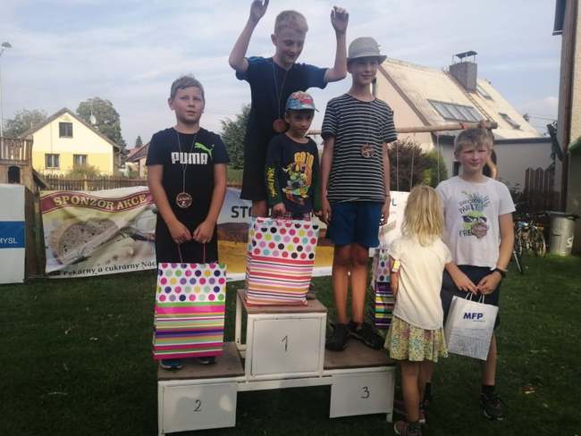 V Bezděkově cvrnkali kuličky