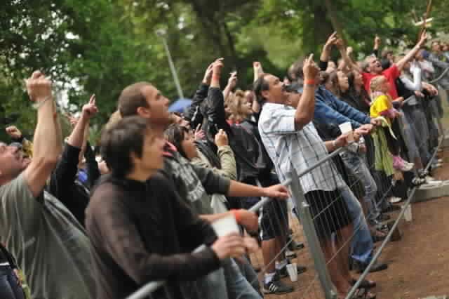 Broumovská kytara na fotografiích Jana Záliše