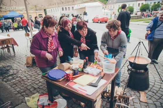 Polickým náměstím opět zavoní zelňačka
