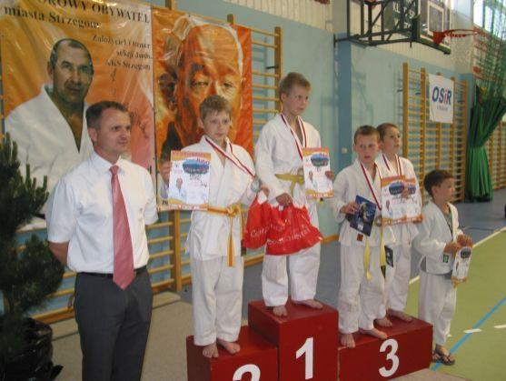 Z posledního turnaje před prázdninami přivezli broumovští judisté dvě stříbrné medaile