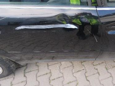 Cizinec za volantem srazil dva cyklisty. Jeden utrpěl těžké zranění 