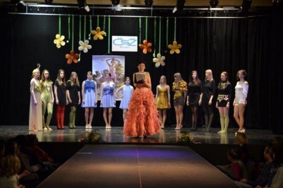Ohlédnutí za Módní přehlídkou 2015, první akcí v multifunkčním sále Dřevník