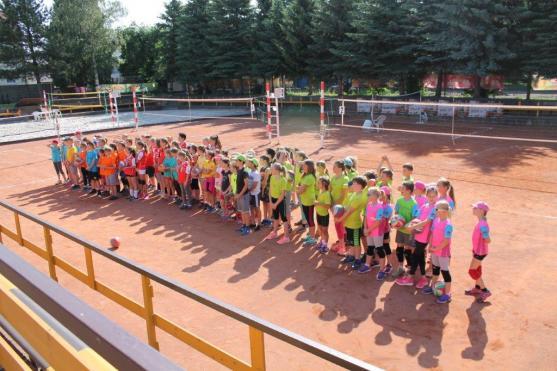 Masarykova základní škola vyslala na turnaj do Náchoda pět týmů