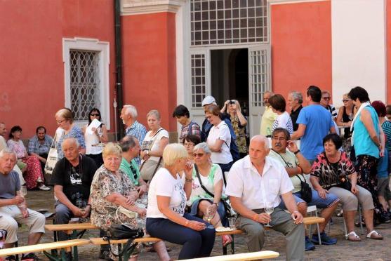 Dobročinný večer a Vinum et Cetera lákaly do broumovského kláštera