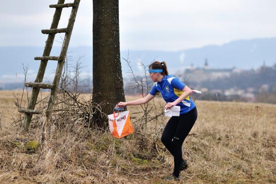 V Broumově se běželo Oblastní mistrovství a veteraniáda v orientačním běhu