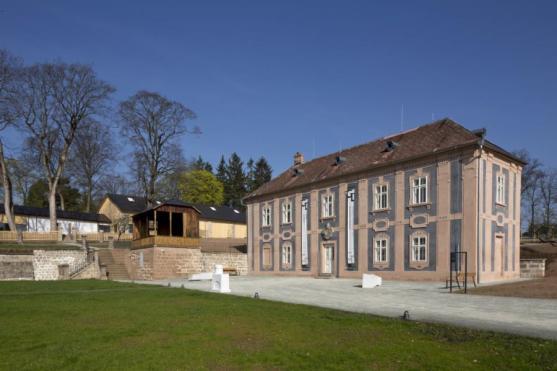 O titul Stavba roku Královéhradeckého kraje se letos uchází vebské Congress & Wellness centrum i revitalizace kláštera