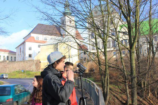 Studenti broumovského gymnázia si zahráli na filmaře