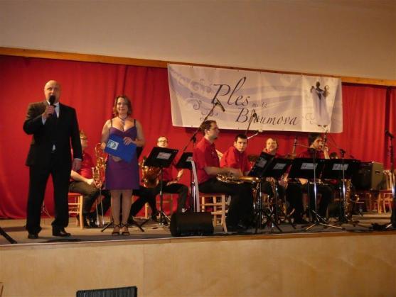 Plesovou sezónu zahájil Ples města Broumova