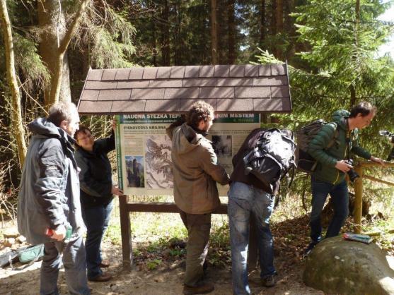 V Teplických skalách slavnostně otevřeli zrekonstruovanou Vavrouškovu naučnou stezku