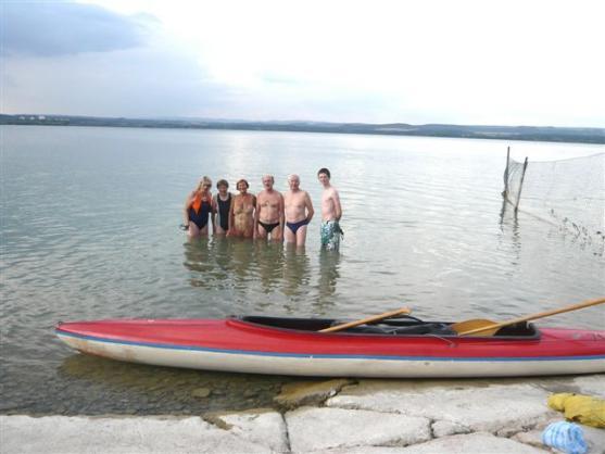 Poličáci už po deváté plavali přes Rozkoš
