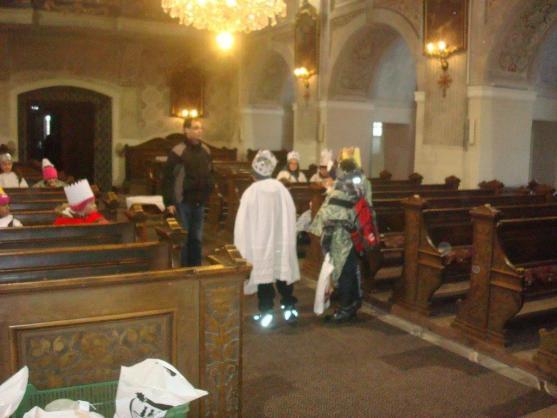 Do kasiček Tříkrálové sbírky se na Broumovsku v letošním roce vybralo téměř sto tisíc korun