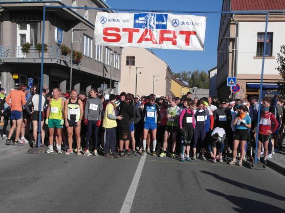 Traťové rekordy silničního běhu Hronov - Náchod nepadly