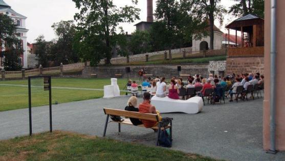 Díky Norským fondům broumovský klášter nabídl v létě výstavy i koncerty