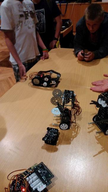 Hronovská průmyslovka ukončila projekt závěrečným workshopem