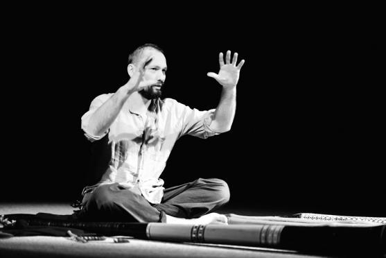 Broumovské divadlo se proměnilo v domorodou Austrálii 