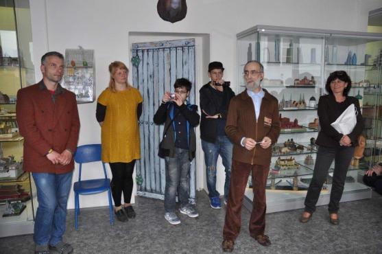 Police nad Metují žila oslavami. Muzeum papírových modelů mělo páté narozeniny