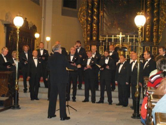 Pěvecké sdružení Cantus vystoupí pro finanční podporu kostela ve Vižňově 