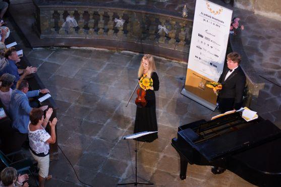 Houslistka Julie Svěcená zaplnila kostel sv. Anny ve Vižňově 