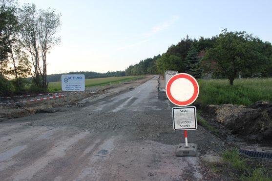 Rekonstrukce silnice přes Pasa se protáhne o tři týdny 