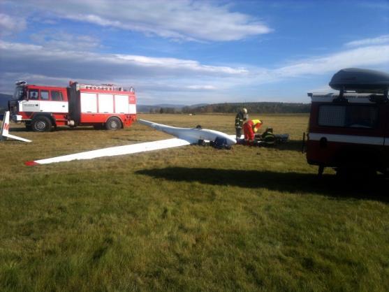 Na broumovském letišti havaroval bezmotorový kluzák