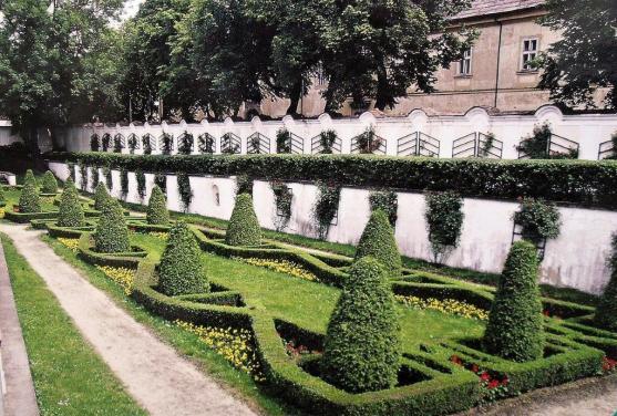 Model měsíce v Muzeu papírových modelů - Knížecí zahrada v Duchcově 