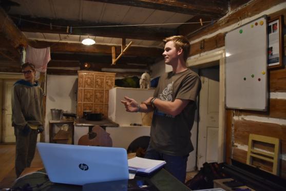 Vedoucí Lotrů se vzdělávali. Sami sebe a celý víkend 