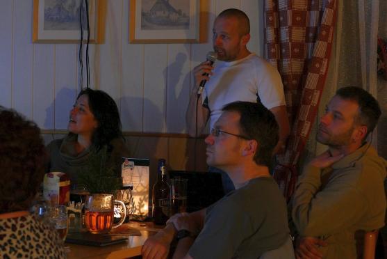 Navzdory mrazu a sněžení se návštěvníci besedy přesunuli na Saharu 