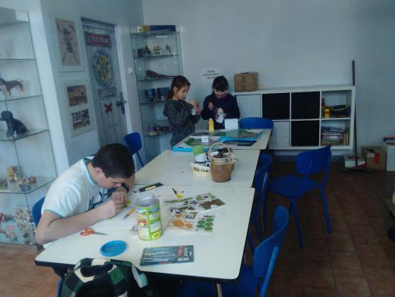 Královéhradecký kraj přispěl na tvořivé dílny v Muzeu papírových modelů 