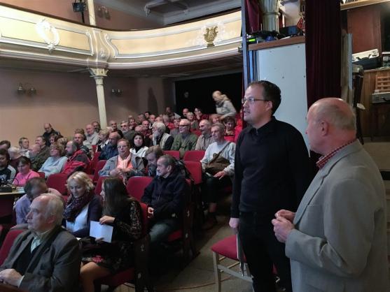 V Městském divadle se konala přednáška z moderních dějin Broumovska 