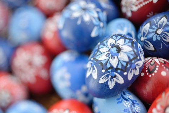 Na nádvoří broumovského kláštera se poprvé koná Velikonoční jarmark