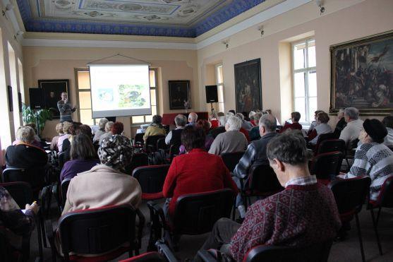 Studenti Univerzity třetího věku ukončili školní rok 2012