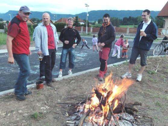 Občané poděkovali vedení města Broumov za novou ulici 