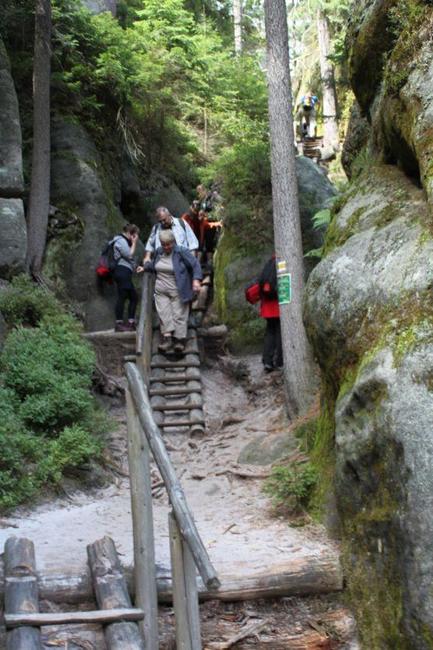 Průchod turistů Vlčí roklí je z technických důvodů dočasně uzavřen