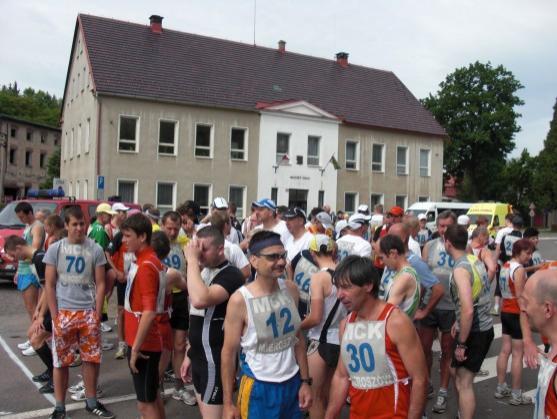 Běh Meziměstí – Mieroszów byl zakončen fotbalovým zápasem samospráv