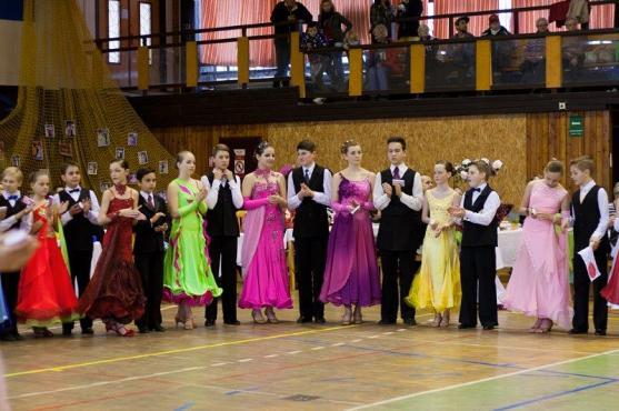 Taneční klub Broumov se stal druhým vicemistrem na Mistrovství ČR družstev 