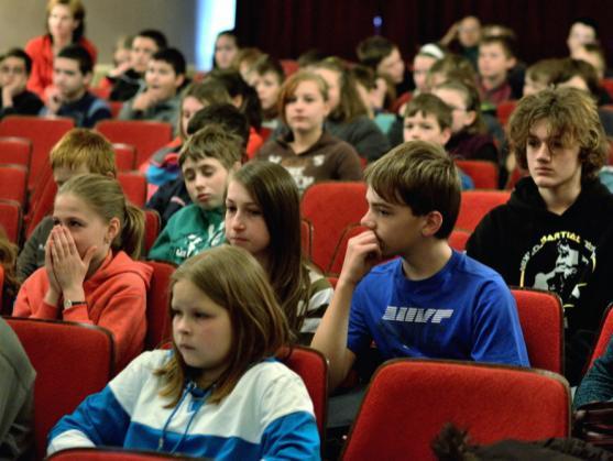Žáci a studenti v Broumově besedovali na festivalu filmových dokumentů Jeden svět