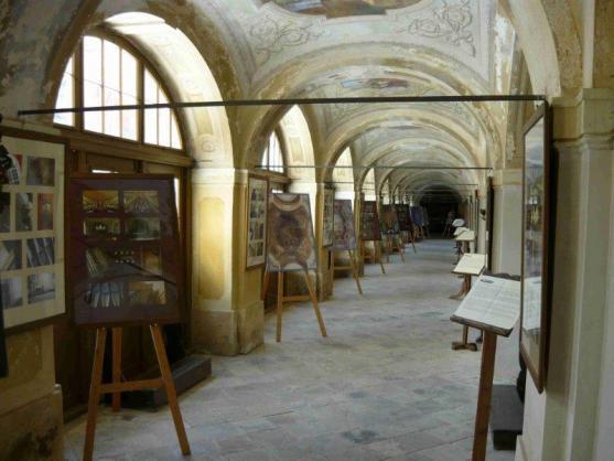 V Loretě Rumburk začala výstava Život kostelů Broumovska 