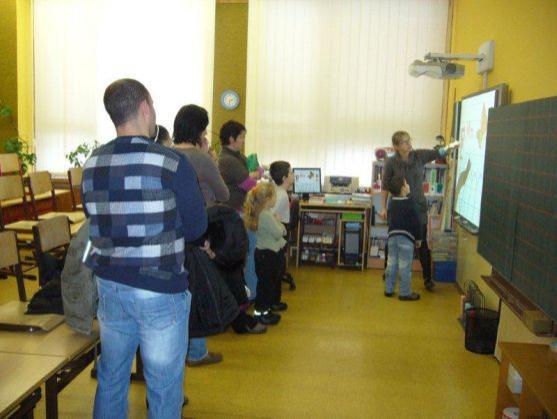 Budoucí prvňáčci si prohlédli Masarykovu základní školu v Broumově