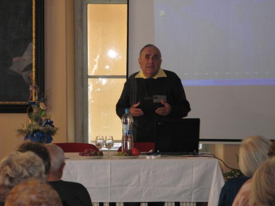 Univerzita třetího věku v Broumově zahájila zimní semestr první přednáškou