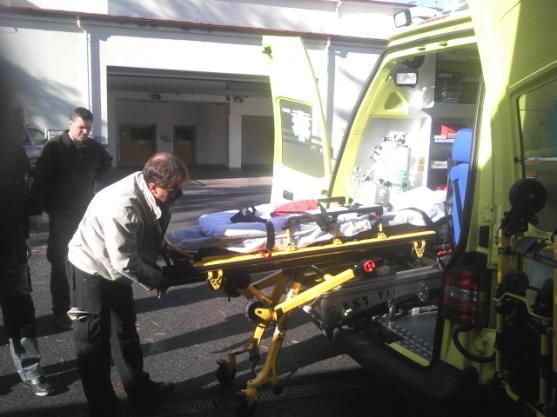 Broumovští policisté absolvovali přednášku zaměřenou na poskytování první pomoci a na život zachraňující úkony