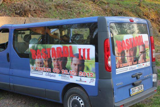 V Lomu Rožmitál u Broumova se natáčela akční scéna filmu Bastardi III 