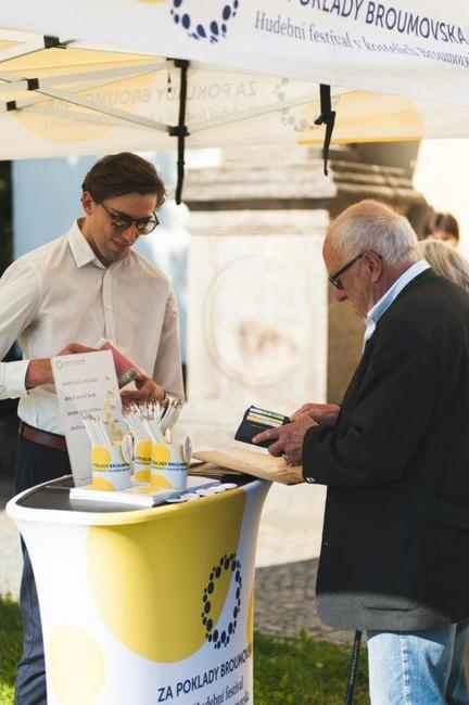 Kostel Nanebevzetí Panny Marie v Polici nad Metují se rozezněl druhým živým koncertem festivalu 