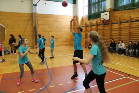 V březnu broumovští volejbalisté hráli tři turnaje